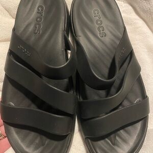 CROCS Women's Classic Black Sandals